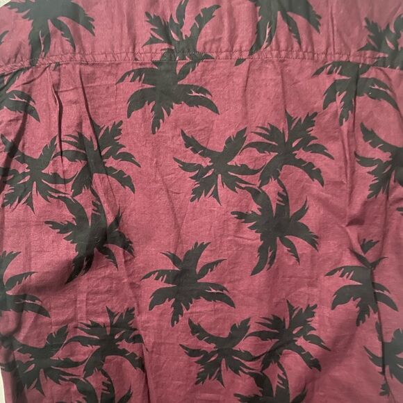 Modern Amusement short sleeve button down - Picture 4 of 5